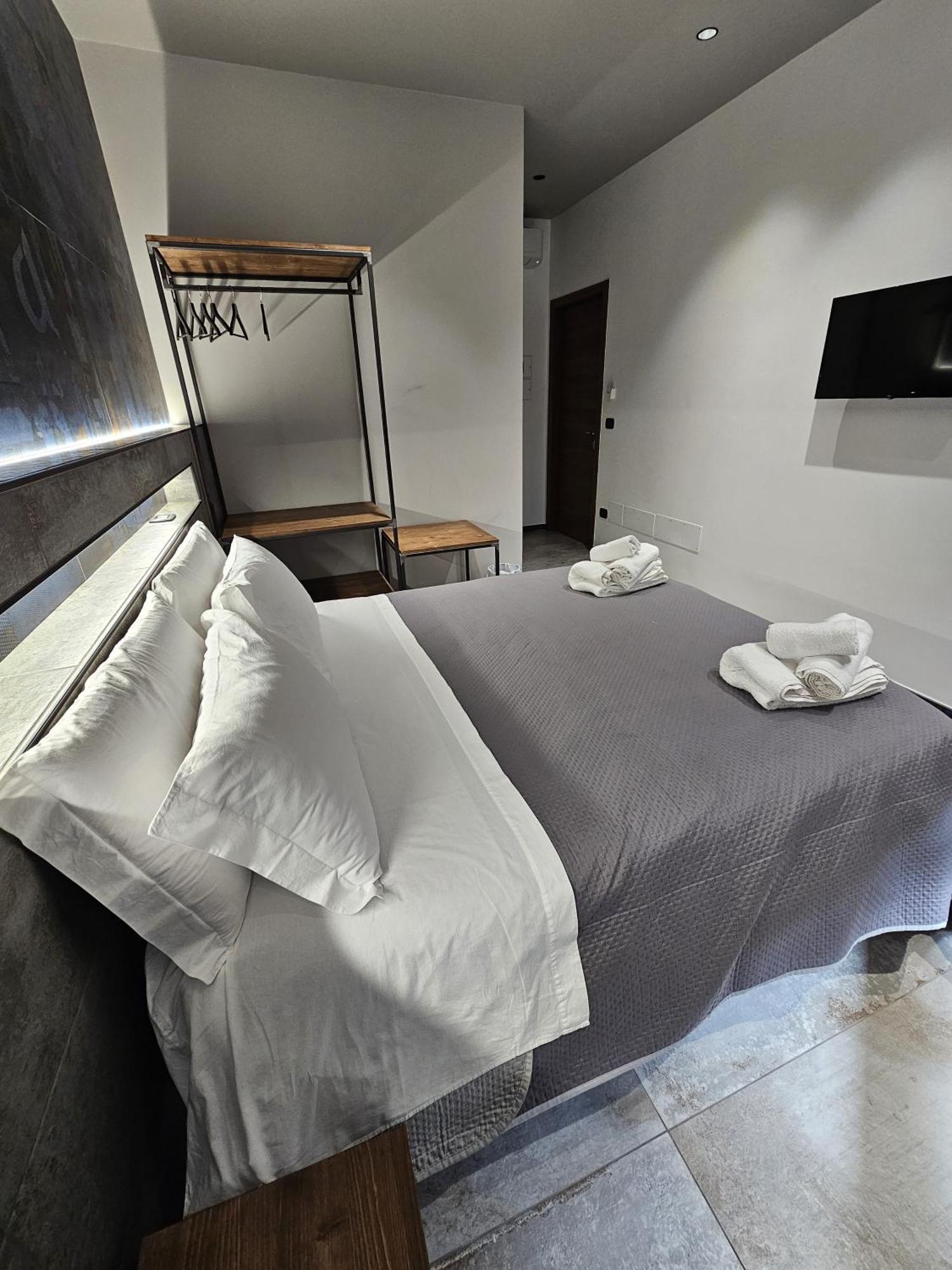 Binario1 Rooms 巴列塔 外观 照片